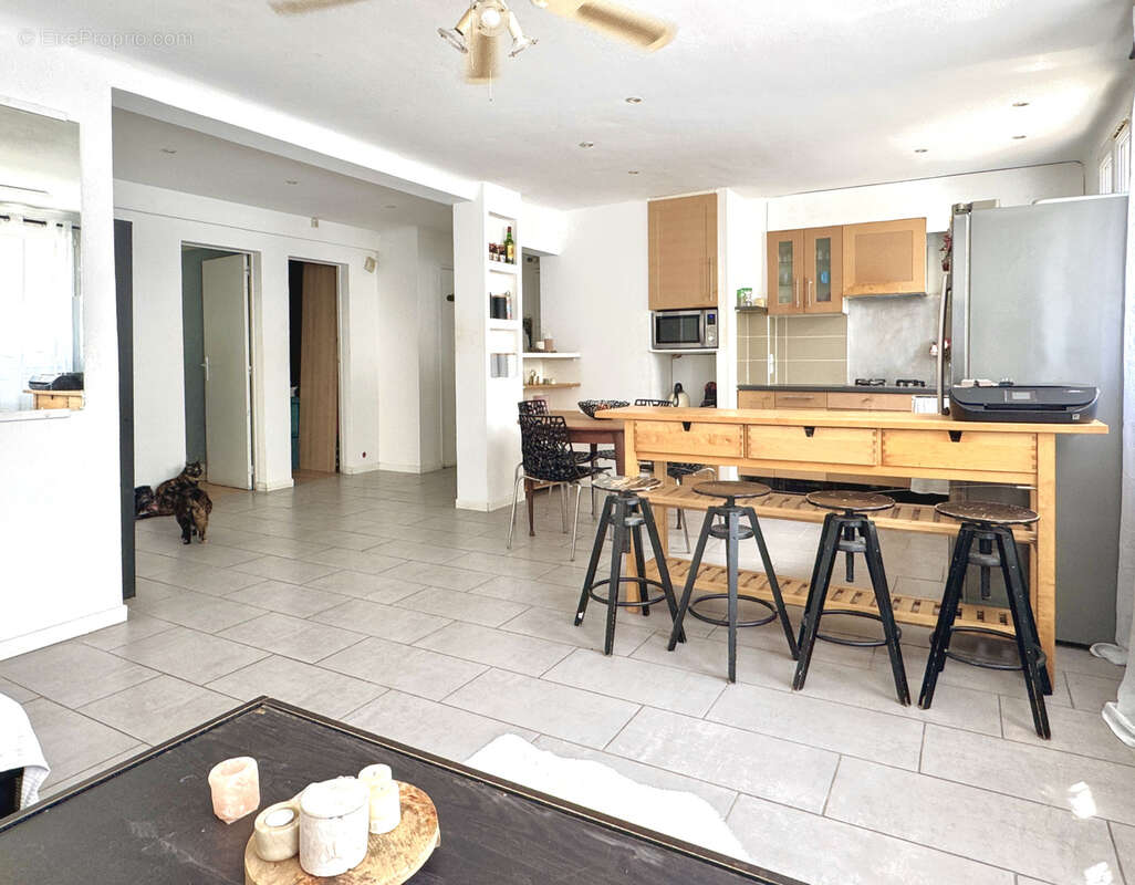 Appartement à MARSEILLE-8E