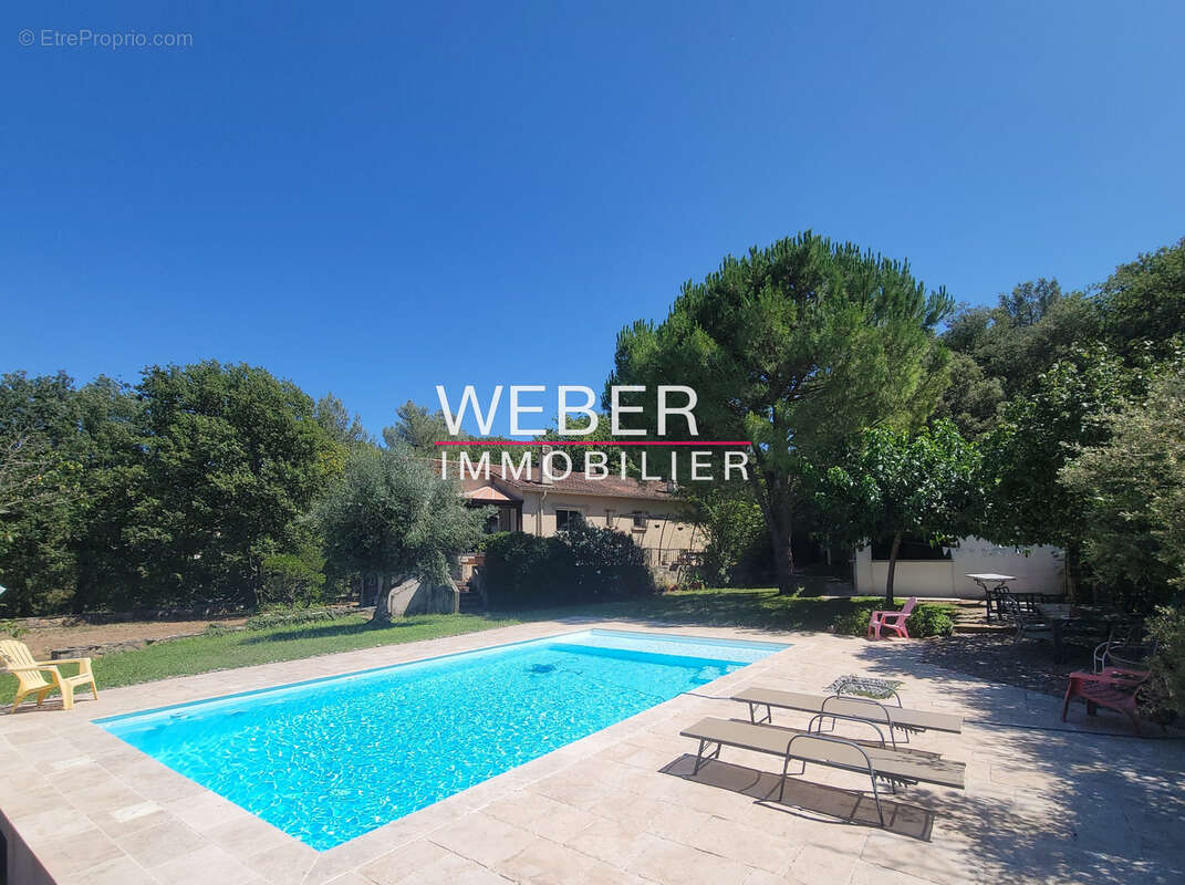EVENOS LE BROUSSAN 5000 m2 Villa 5 chambres Piscine - photo 19