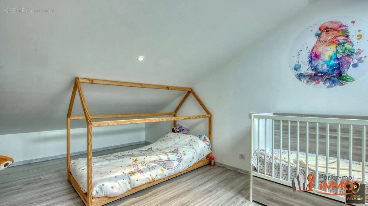 Appartement à VEAUCHE