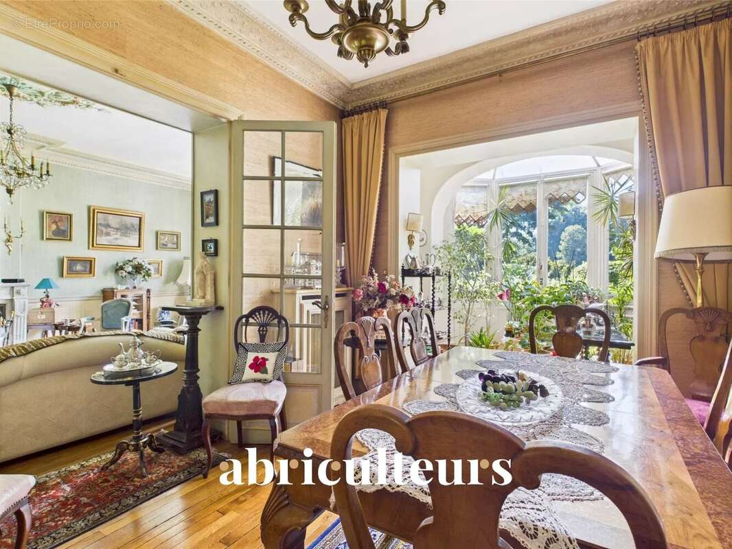 Appartement à PARIS-12E