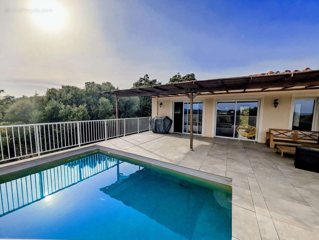 Maison à PORTO-VECCHIO