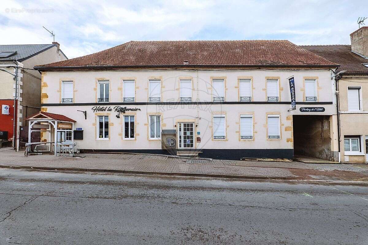 Commerce à DOMPIERRE-SUR-BESBRE