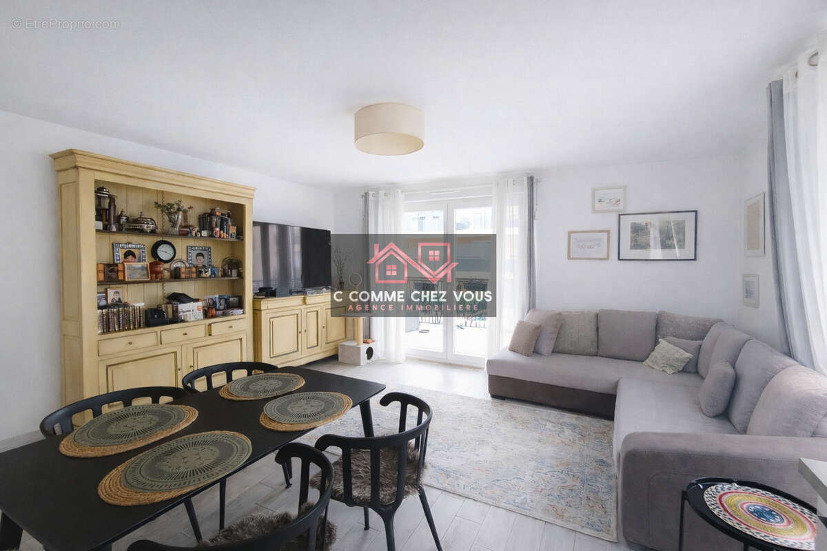 Appartement à OZOIR-LA-FERRIERE