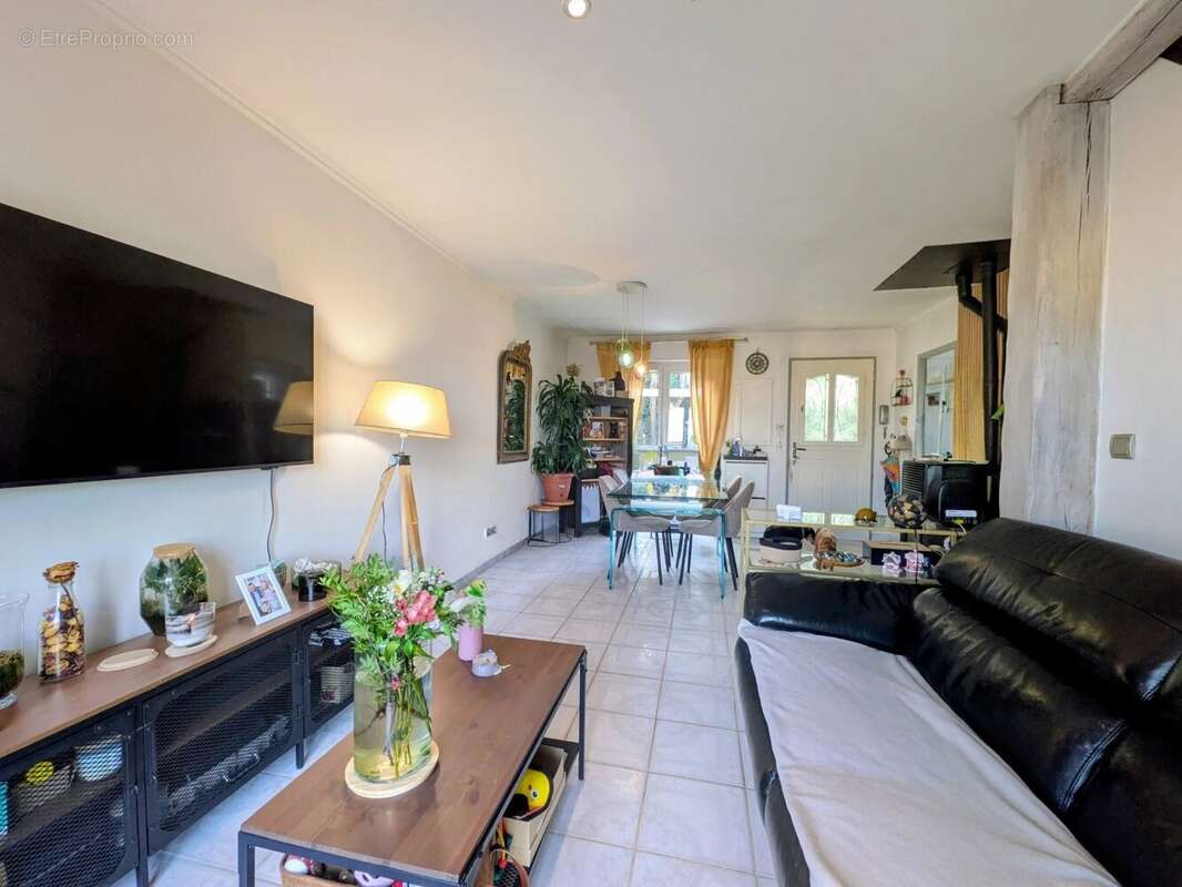 Maison à COULOMMIERS