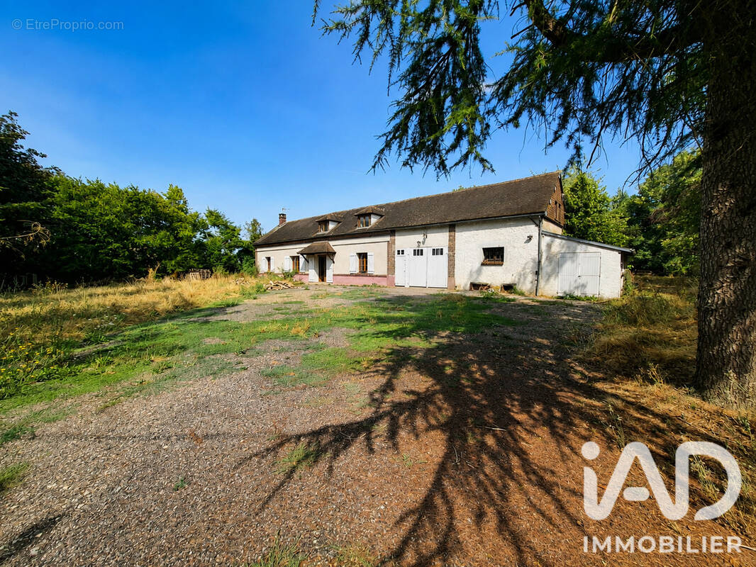 Photo 1 - Maison à LA FORET-DU-PARC