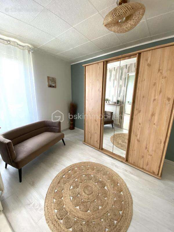 Maison à DAMMARTIN-EN-SERVE
