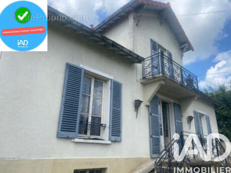 Photo 1 - Maison à BRIE-COMTE-ROBERT