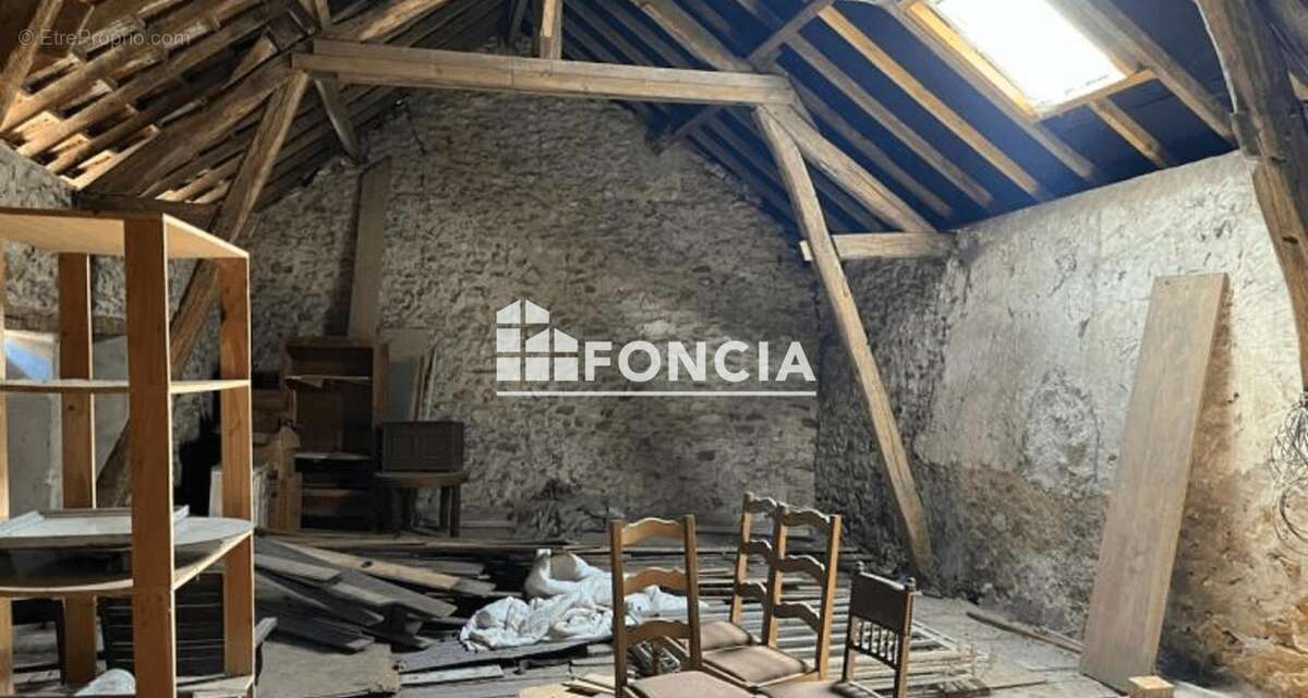Immeuble a fort potentiel situe a chateau thierry même - photo 7