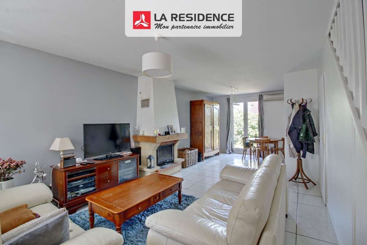 Maison à LES MUREAUX