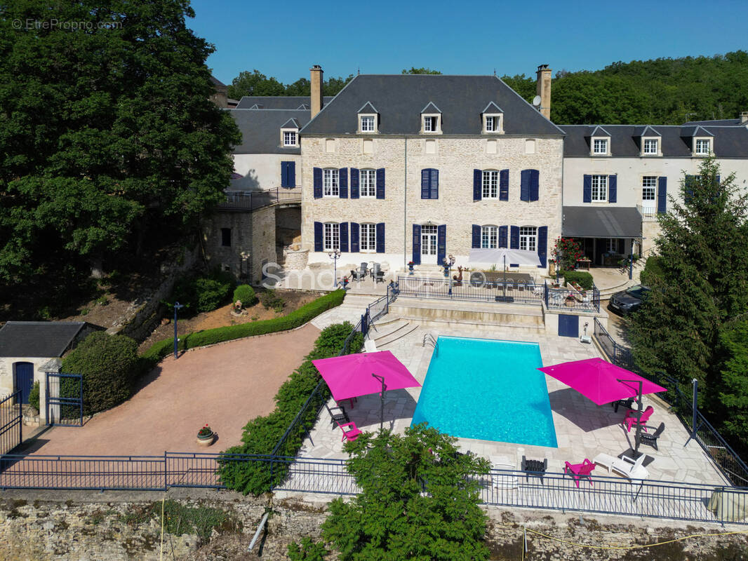 Maison à AVALLON