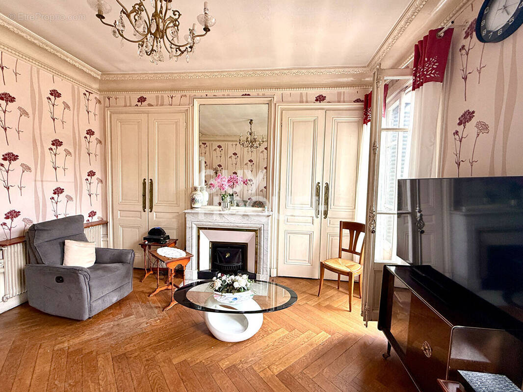 Appartement à LYON-1E