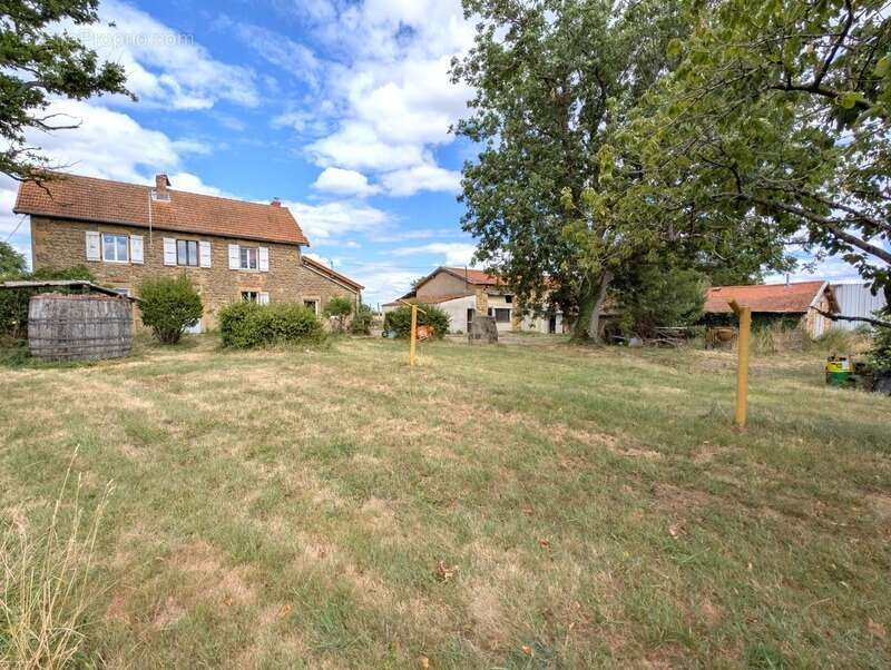 Maison à SAINT-BONNET-DE-CRAY