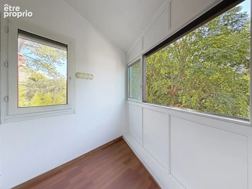 Sophia Antipolis (Valbonne), spacieux duplex 3 pièces au calme avec jardin - photo 9