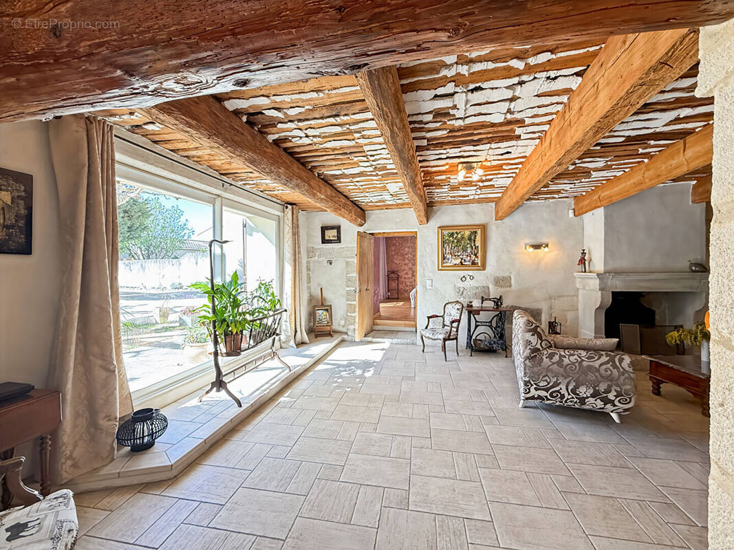 Maison à CHATEAURENARD