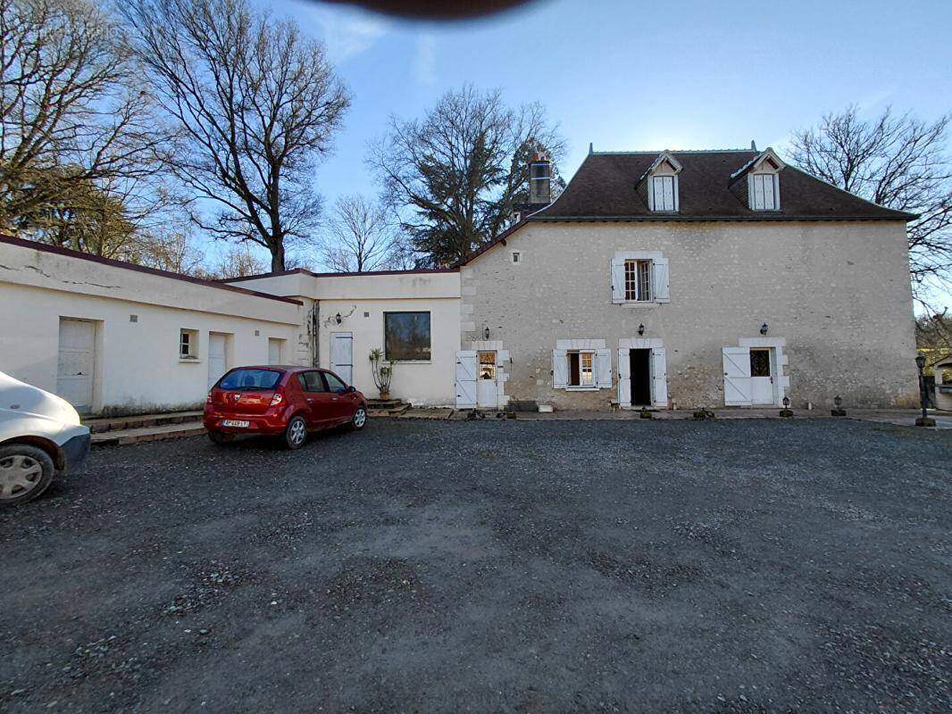 Maison à CHATILLON-SUR-INDRE