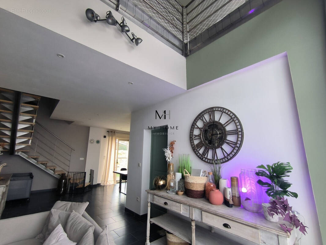 Salon maison principale - Maison à ALENCON