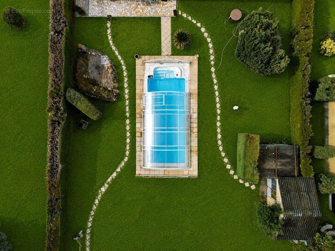 EXCLUSIVITÉ  Superbe maison 117 m2 de plain-pied avec piscine à Ambrault - photo 13