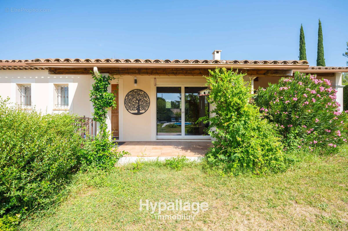 Vend maison type 6 jardin piscine calme lumineux 13790 Peynier - photo 5