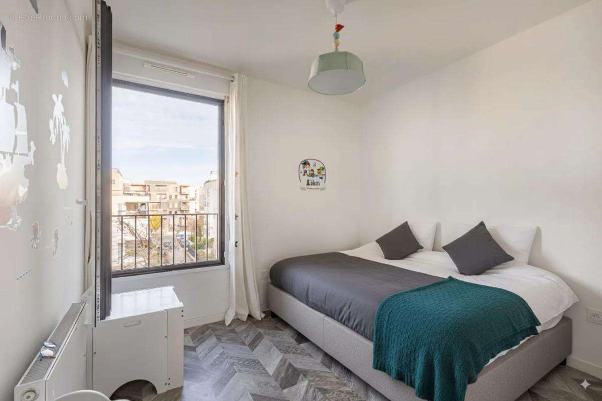 Appartement à NANTERRE