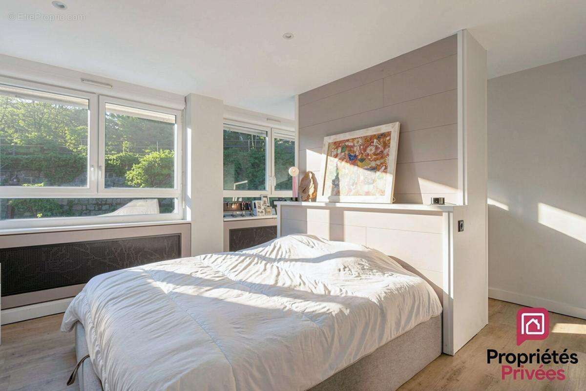 Magnifique T3/T4 de 86 m2 lumineux - Calme absolu  - St Foy les Lyon - photo 10