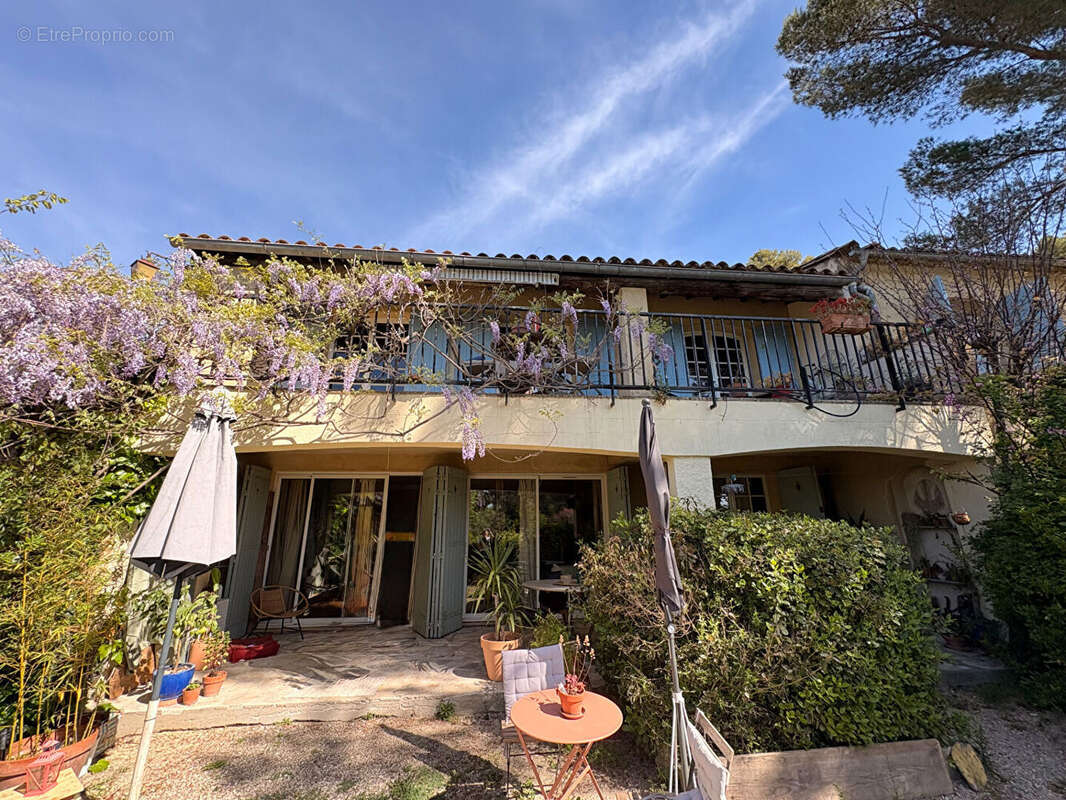 Maison à LES ANGLES