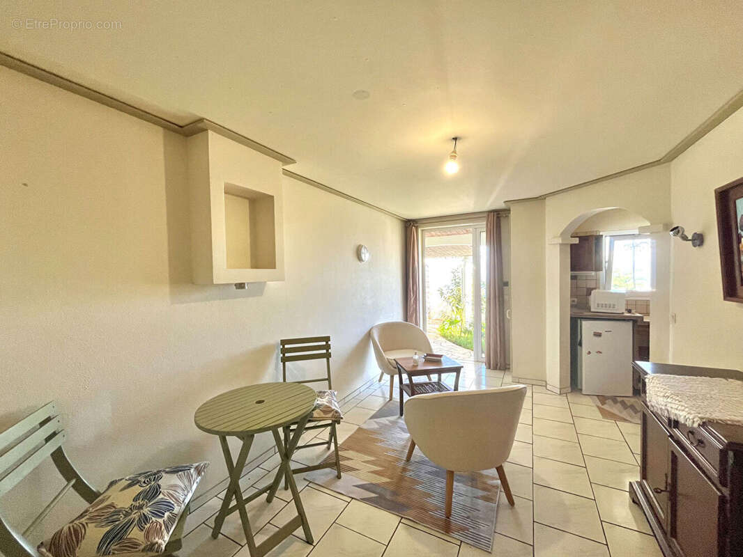 Maison F4 + 3 studios avec vue mer panoramique ? Les Colimaçons, Saint-Leu - photo 9