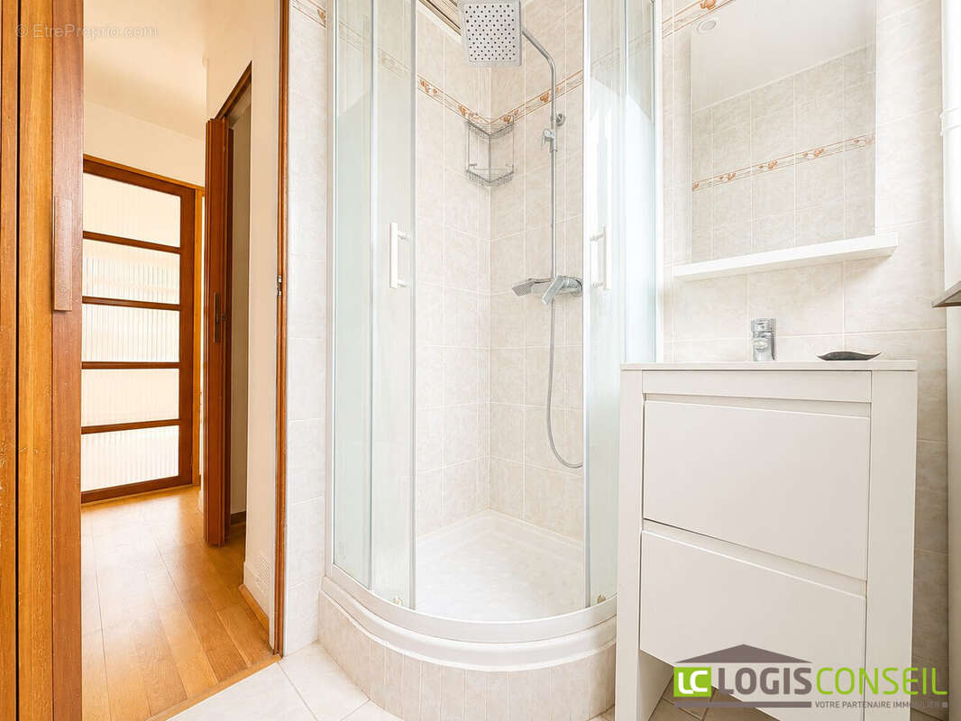 Appartement 55 m² à Chatillon  - photo 9