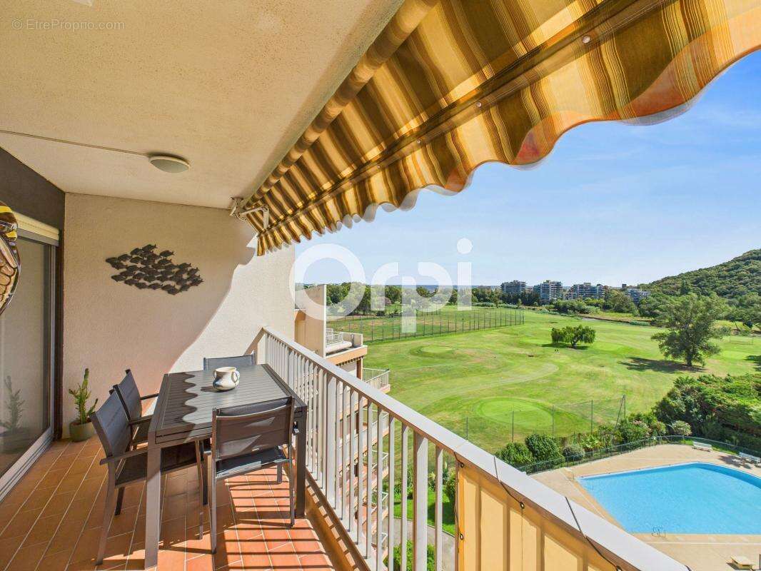 Appartement à MANDELIEU-LA-NAPOULE