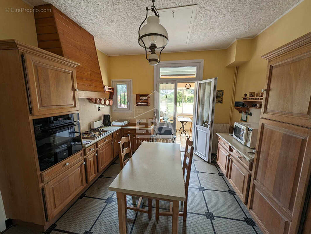 Maison à MONTPON-MENESTEROL