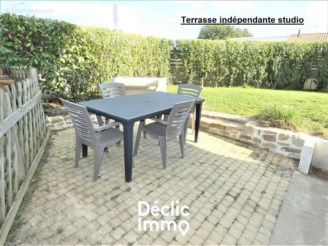 Maison à NIEUL-LE-DOLENT