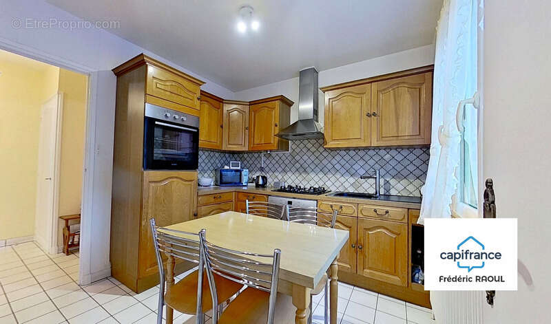 Maison à IS-SUR-TILLE