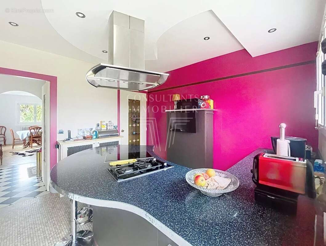 Maison à SAINT-MARTIN-AUX-CHARTRAINS