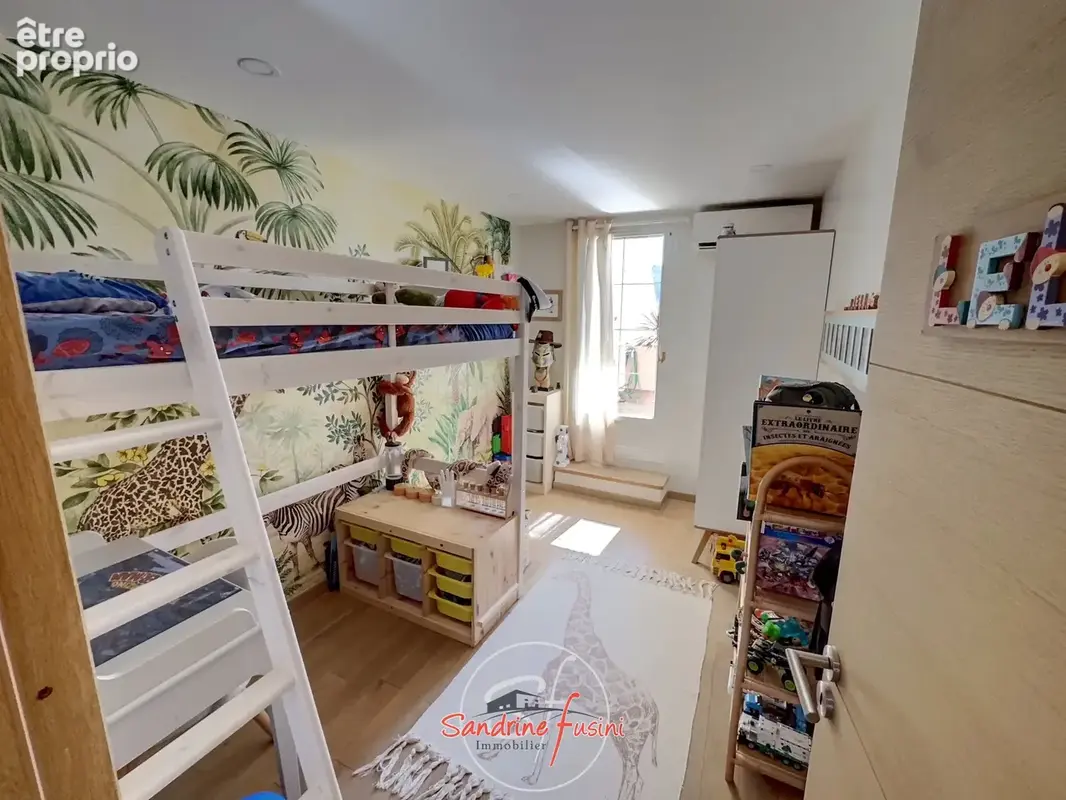 Carros (secteur bas) : Superbe 3 pièces avec deux belles terrasses de 17 m2 - photo 7