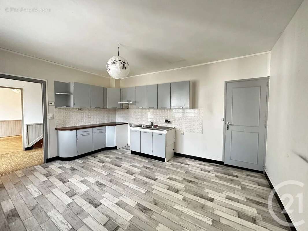 Maison à PAIZAY-NAUDOUIN-EMBOURIE