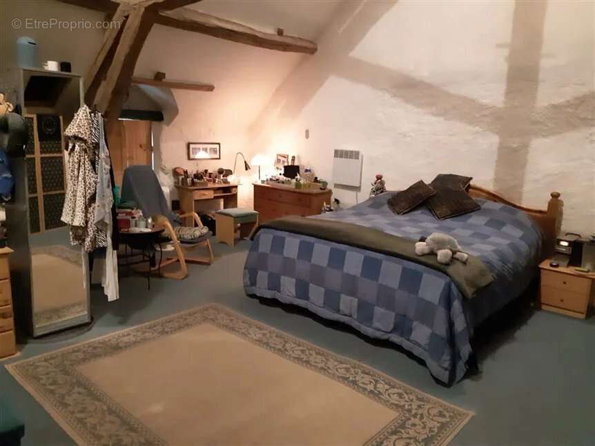 Maison à SAINT-LEGER-MAGNAZEIX