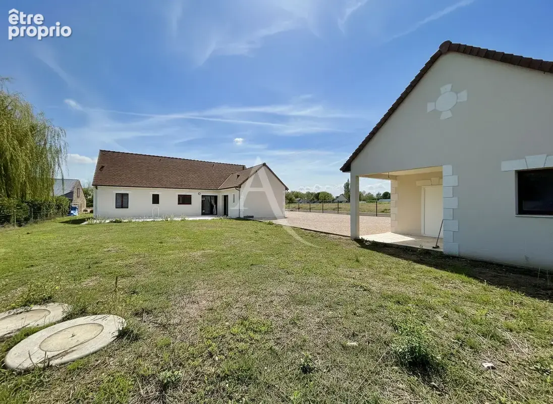 Photo Maison à Contres au prix de 335 000€