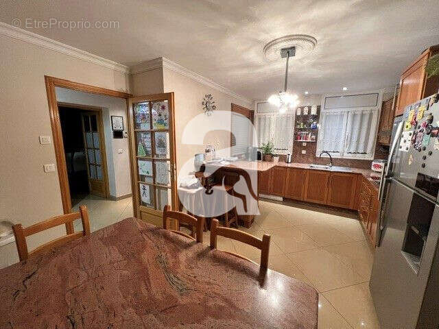 Maison 275 m² à Soissons  - photo 5