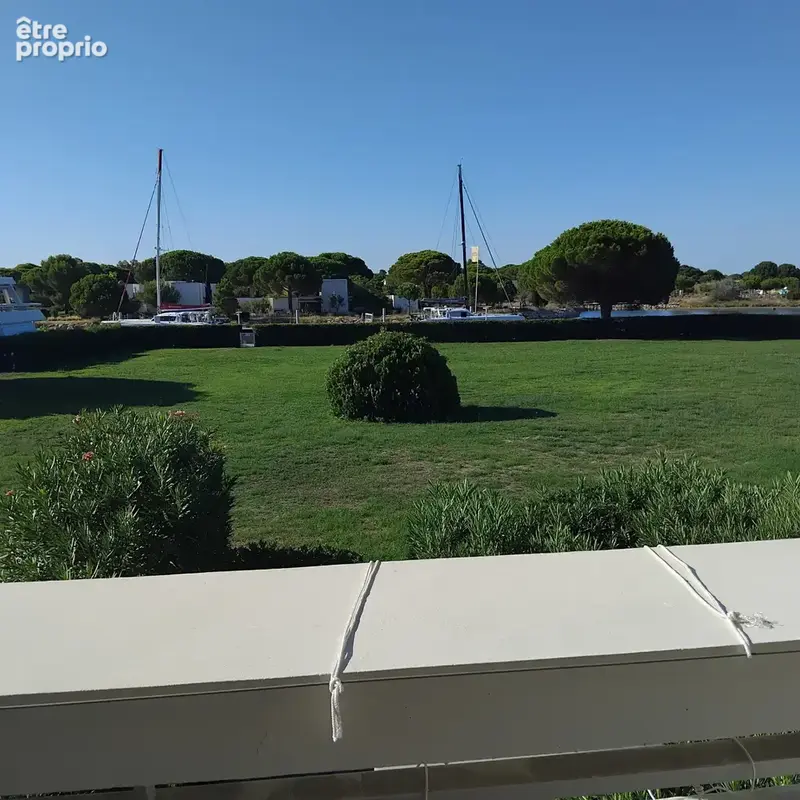 Produit rare avec vue incroyable sur une grande pelouse et canal - photo 4