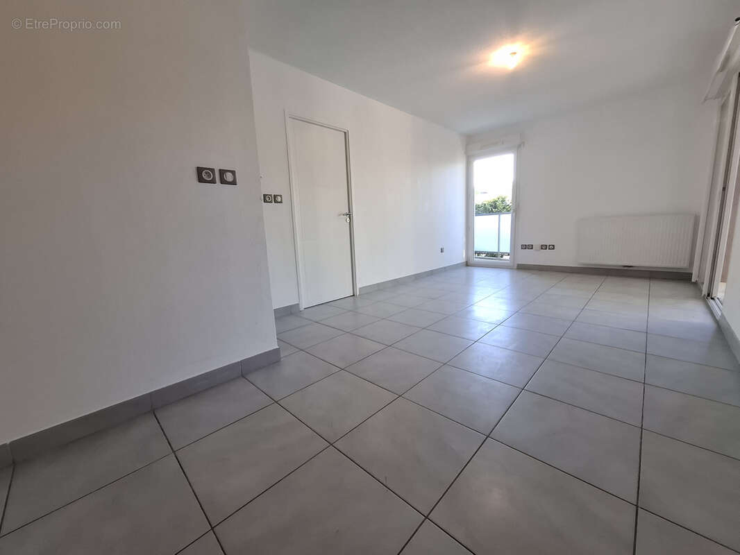 Appartement à MAUGUIO