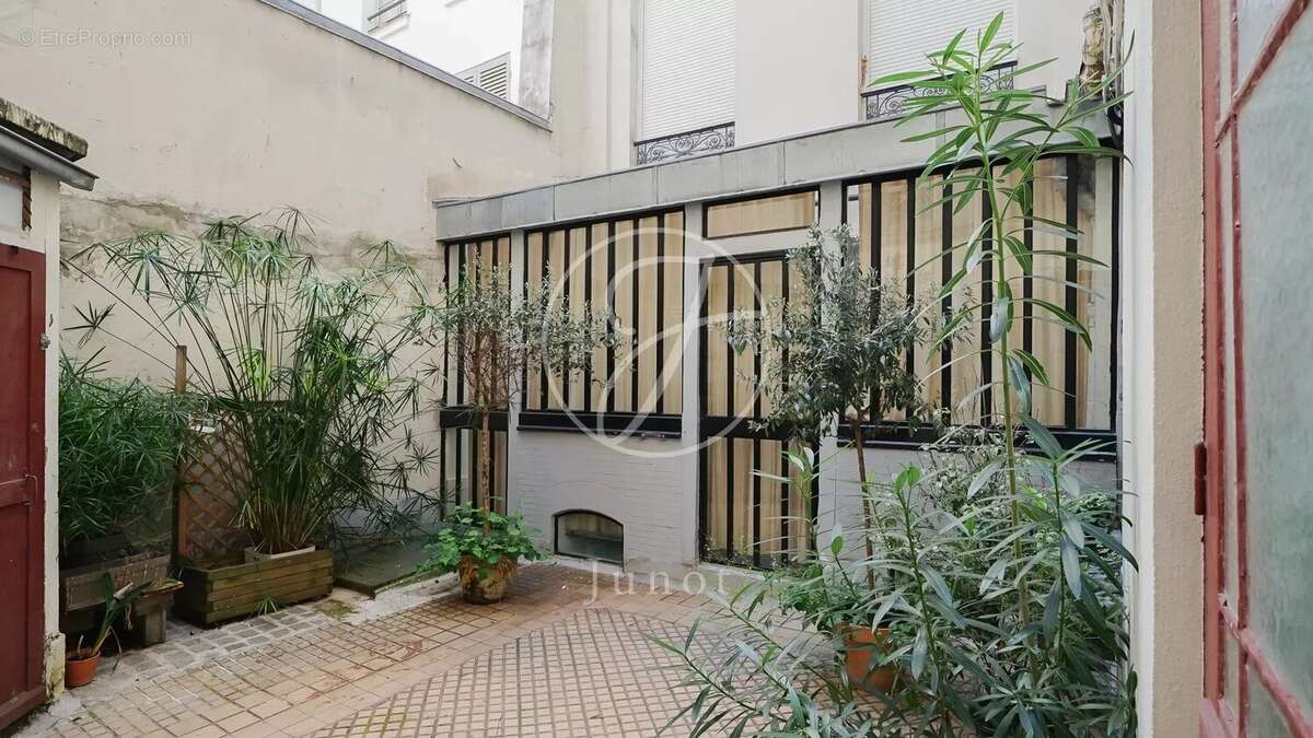 Appartement à PARIS-3E