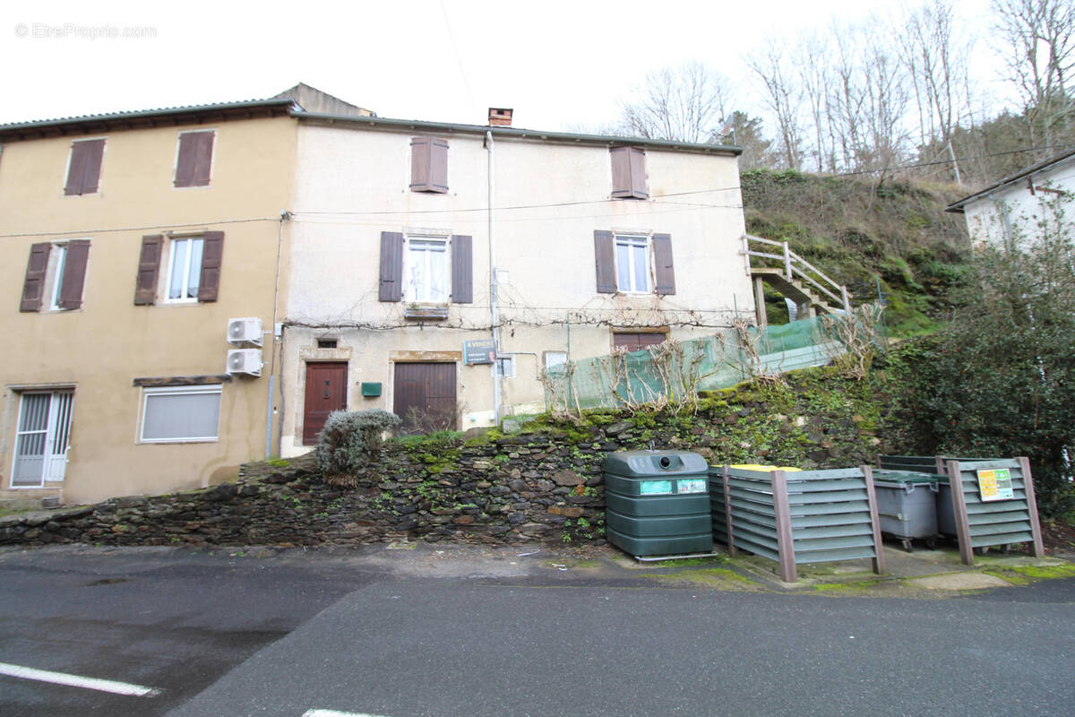 Maison à SAINT-SERNIN-SUR-RANCE