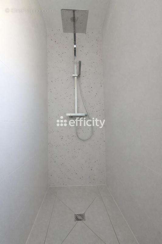 Maison à SAINT-JULIEN-L'ARS