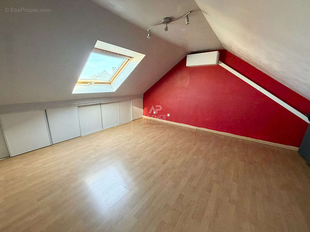 Maison à COURDIMANCHE