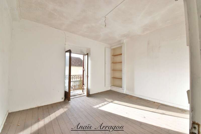 Appartement à FUMEL