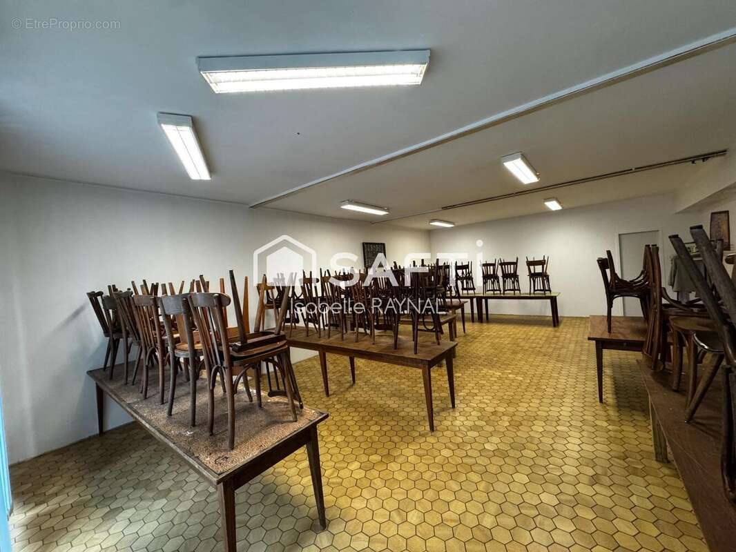 Photo 8 - Commerce à JOUE-EN-CHARNIE