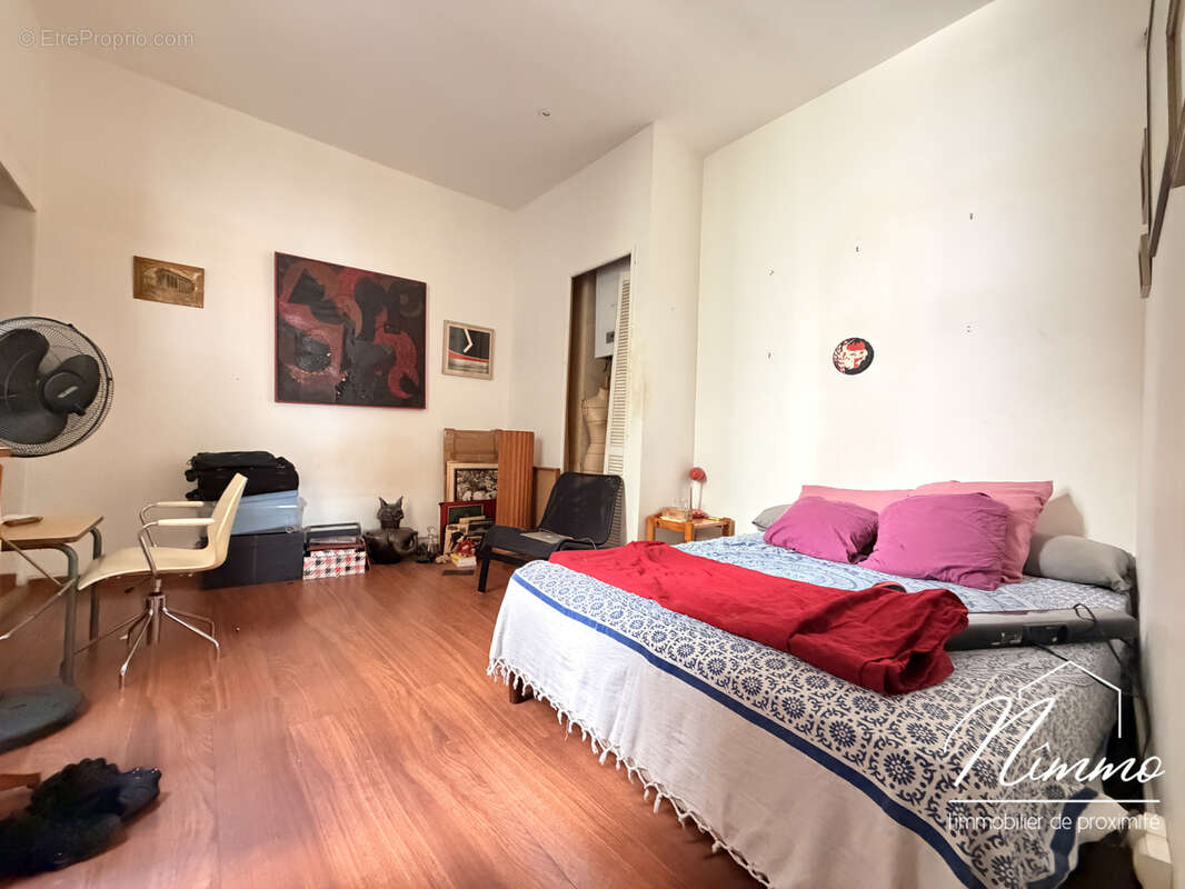 Nimes maison carre appartement t3/4 82 m2 balcon cave - photo 7