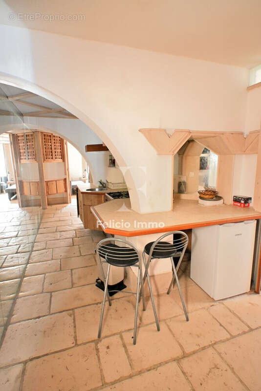 Appt 1er étage coin cuisine - Appartement à VALBONNE