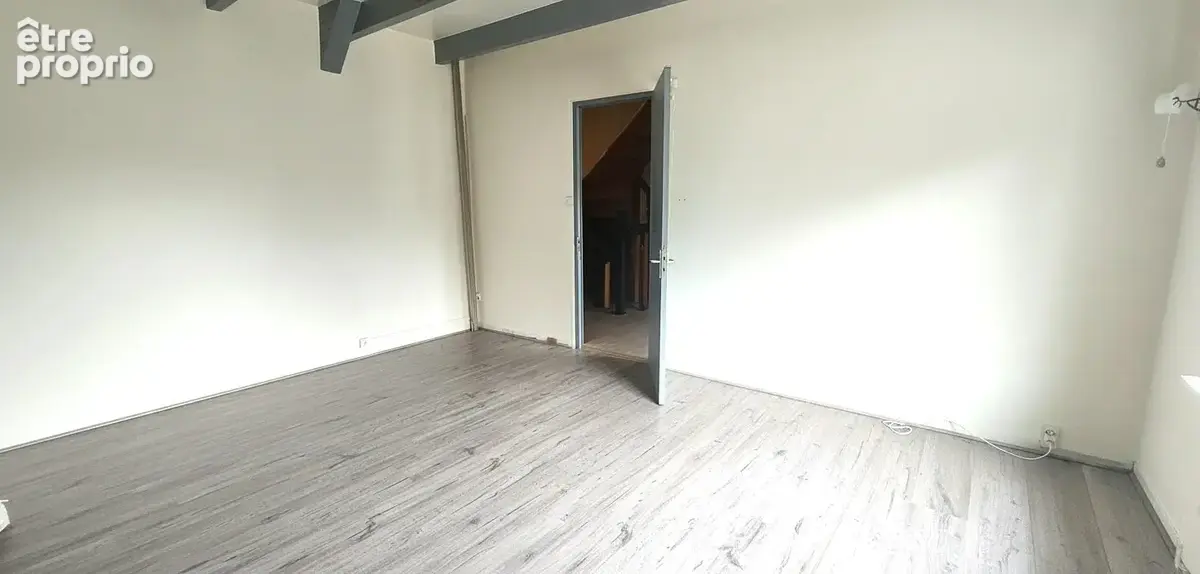 Maison 4 pièces 107 m² à vendre à Callac (22160) - photo 9