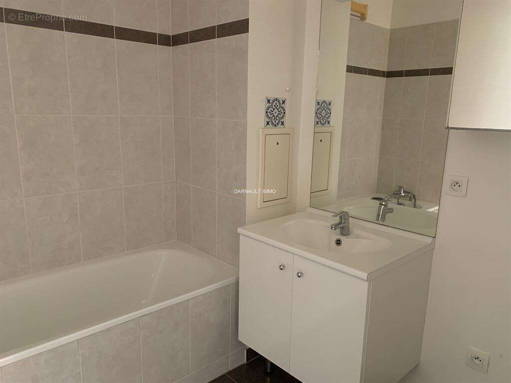 Appartement à MONTIGNY-LE-BRETONNEUX