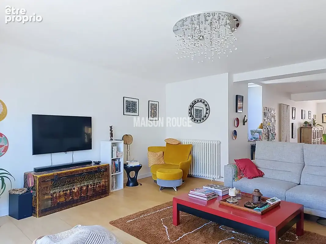 Exclusivité Maison Rouge , Loft de prestige de près de 200 m² avec vue exceptionnelle sur un monument historique en hyper centre - photo 6